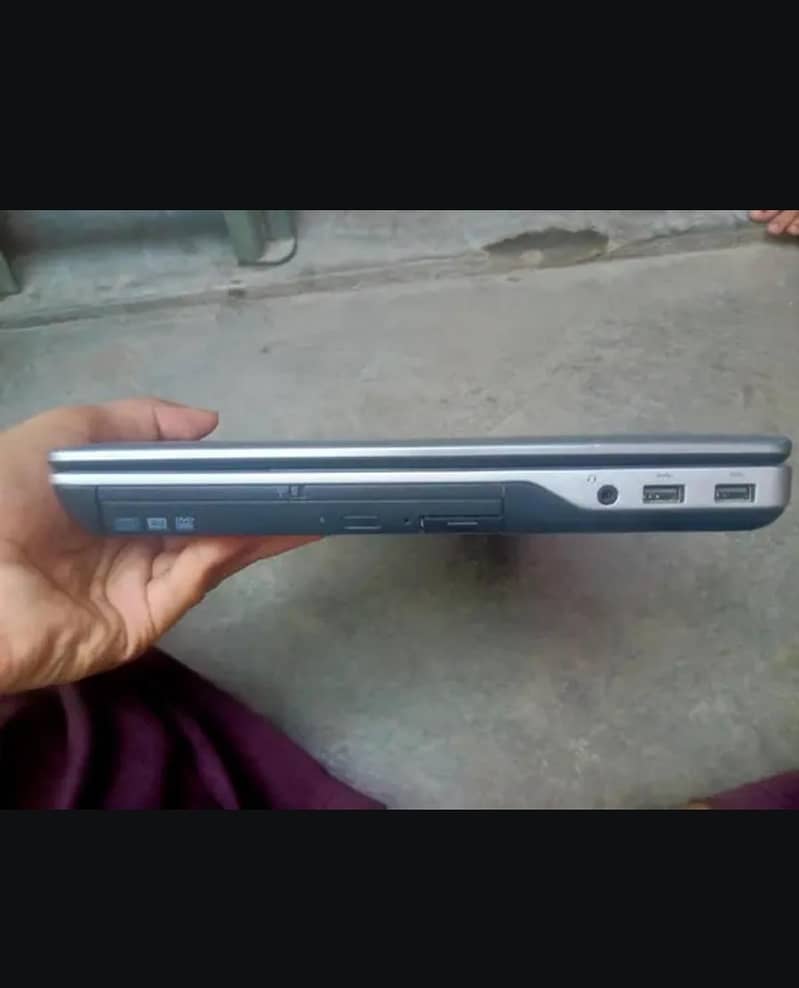 Latitude E6540 2