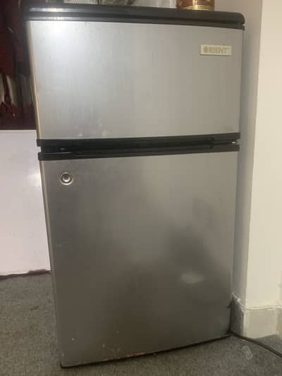 Orient mini fridge 2 doors good condition