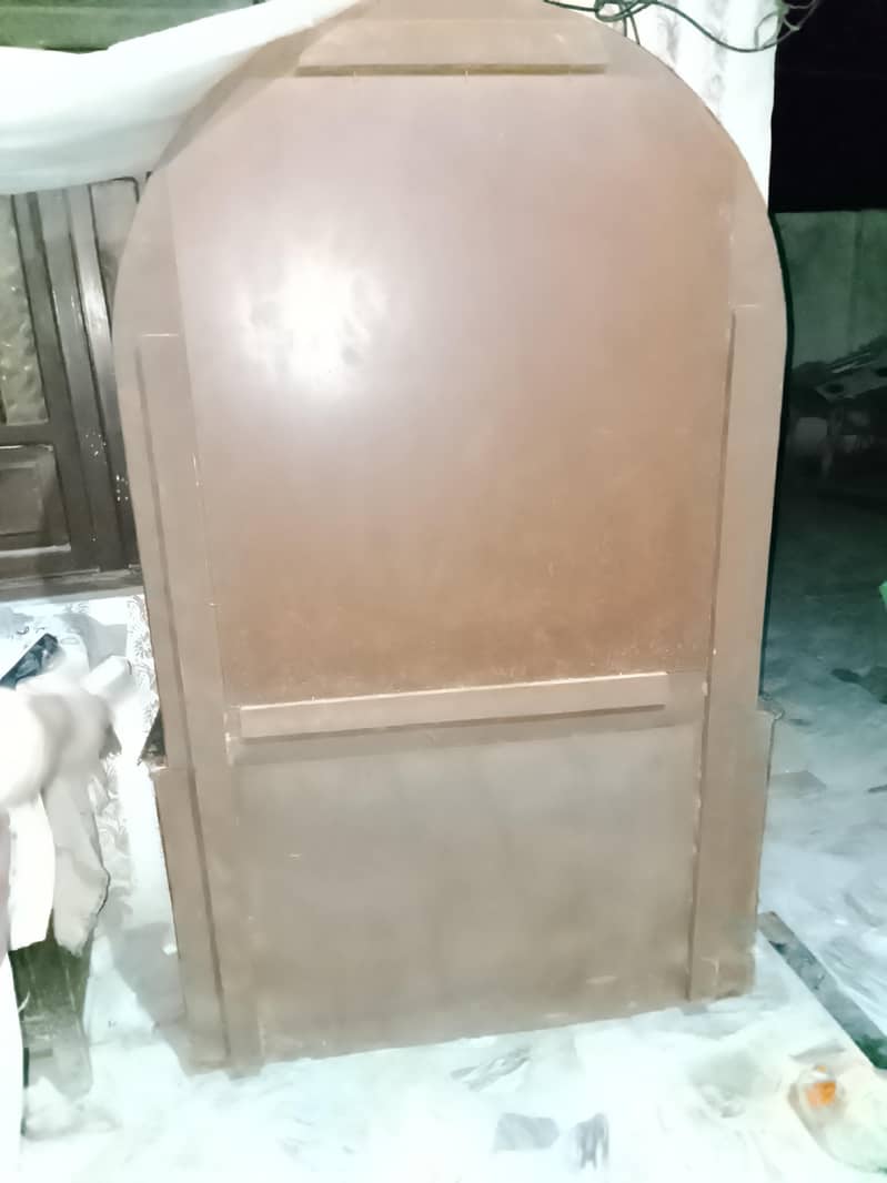 ایک عدد سنگارمیز اور دو سائڈ ٹیبل 1
