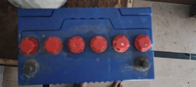 Unique Battery UB 110 12v 72AH 11 Plates