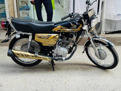 honda 125 self start gold edition 2025