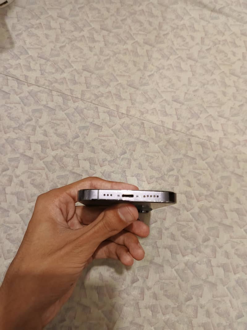 iPhone 14 Pro 2