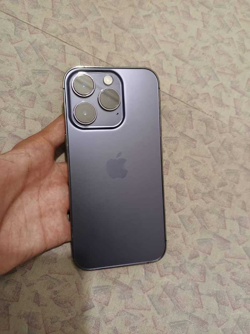 iPhone 14 Pro 0