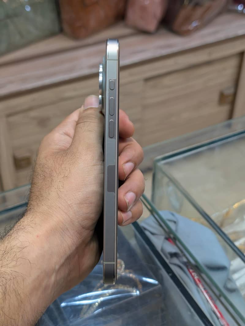 Iphone 15 pro max 1