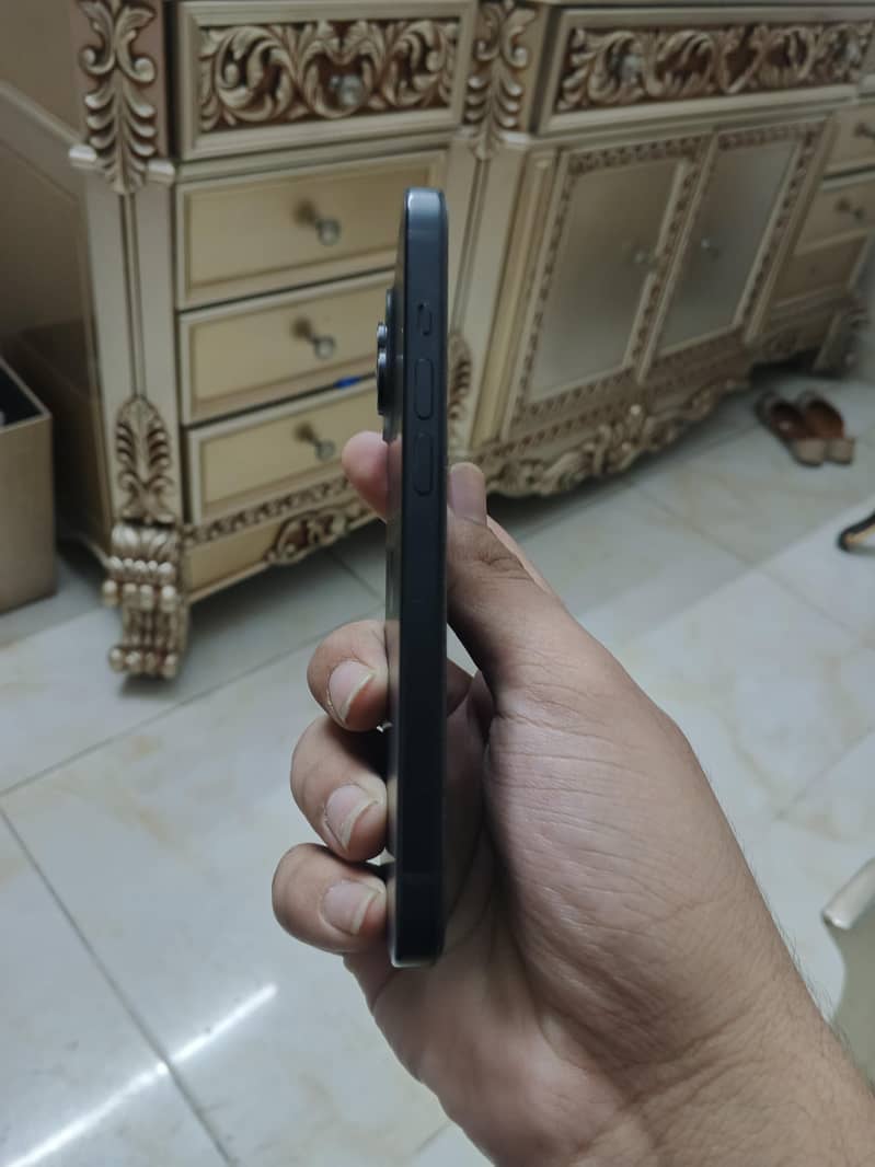 iphone 15 4