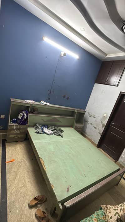 King bed