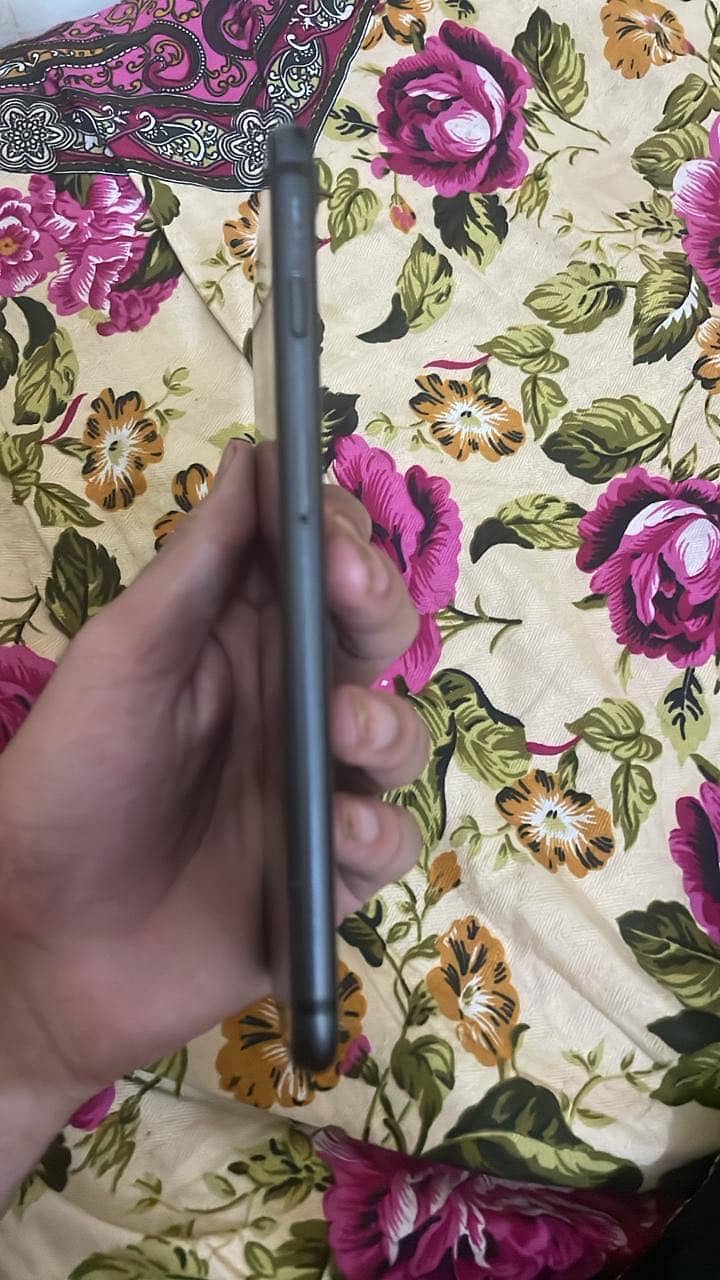 iPhone 8 plus 4