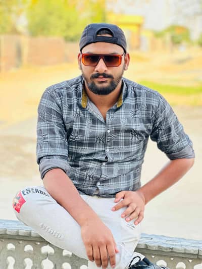 Shaleem J Ghouri