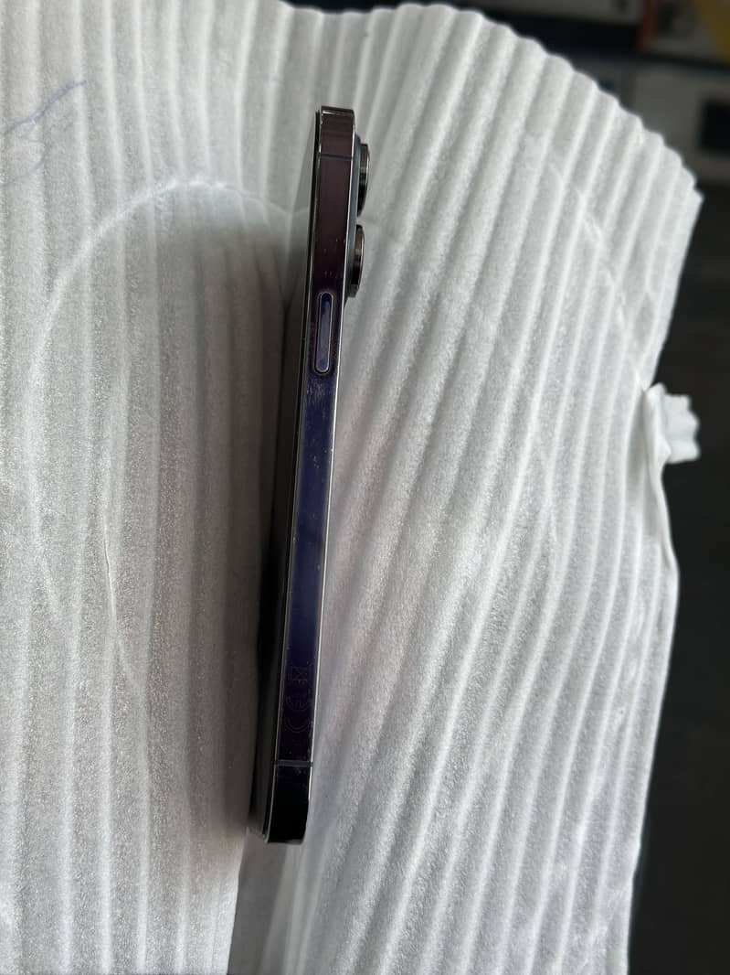 Apple 4