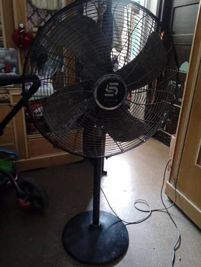PEDESTAL FAN STARCO
