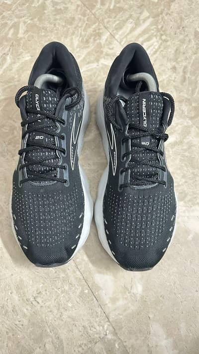 Brooks runners