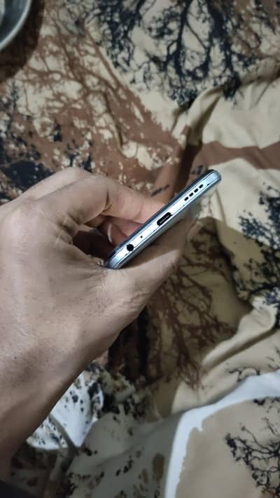 vivo y21