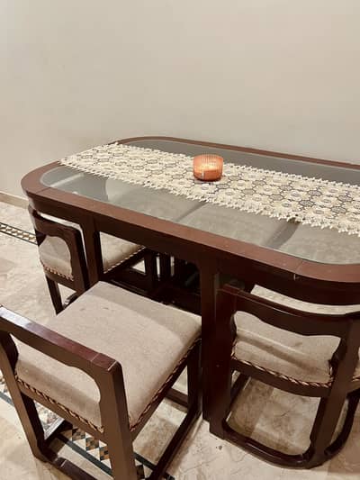 Dining table for sale