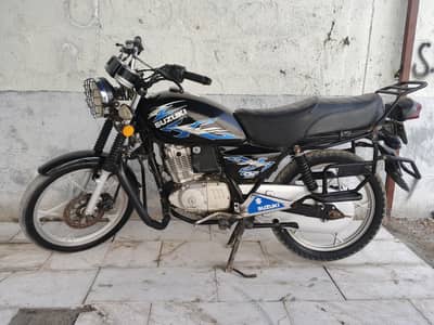 Suzuki GS150 SE (2018)