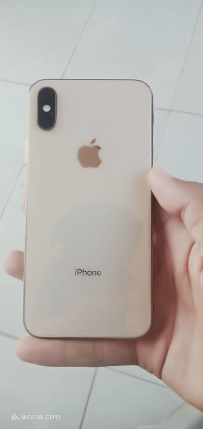 Iphone xs in good condition
