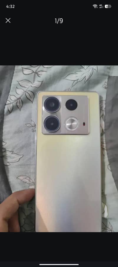 Note 40 10by 9.5 condition