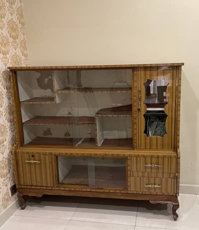 Showcase crockery / general purpose