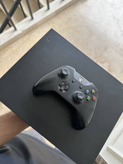 XBOX ONE X 4K 1TB ( GAMES INCLUDED )