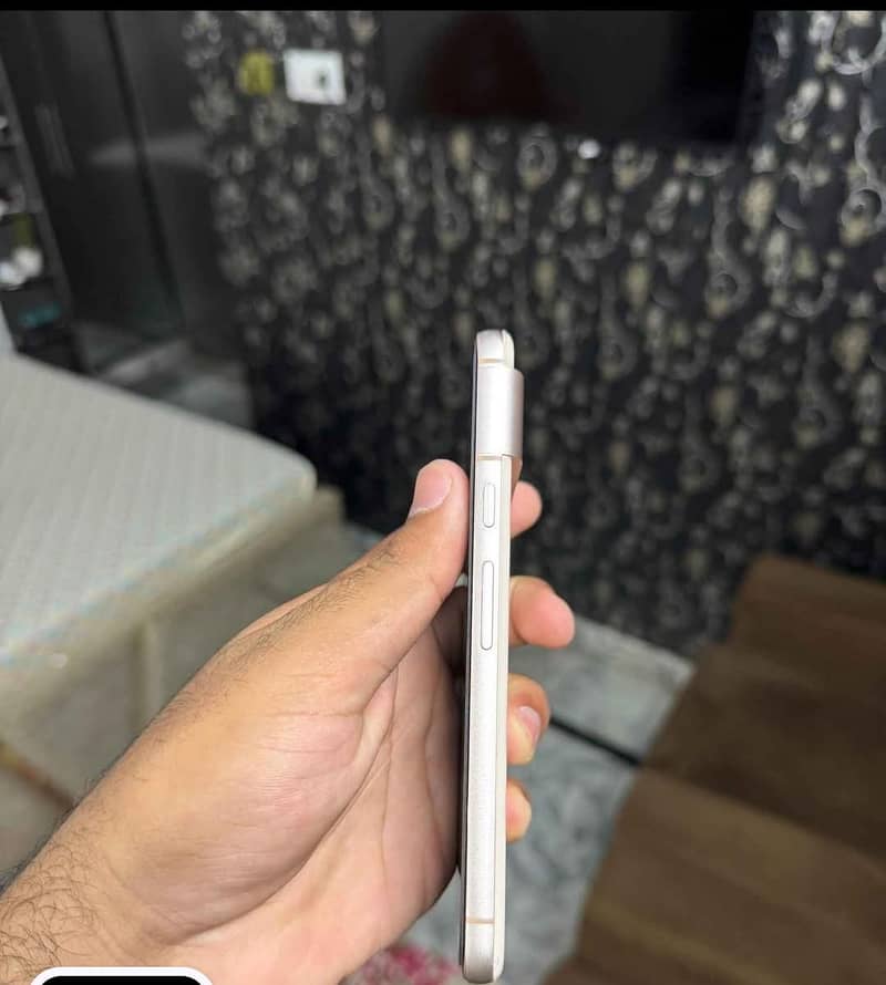 Google Pixel 8 1