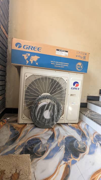 Gree 2 Ton DC Inverter 65% Saving Model Total Original Condition