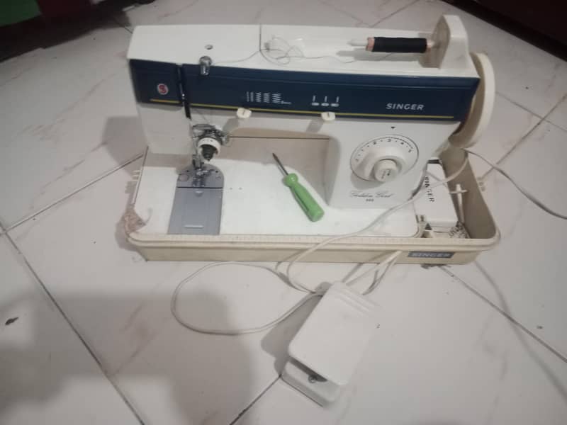 singer sewing machine 1