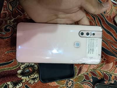 VIVO V15
