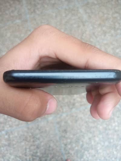 Samsung Galaxy J7 – Good Condition, Smooth Working