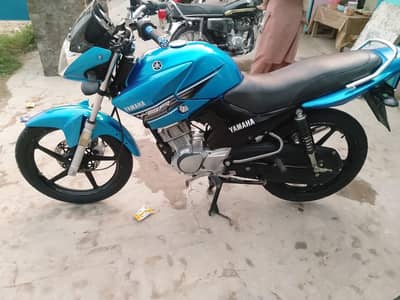 Yamaha ybr 125