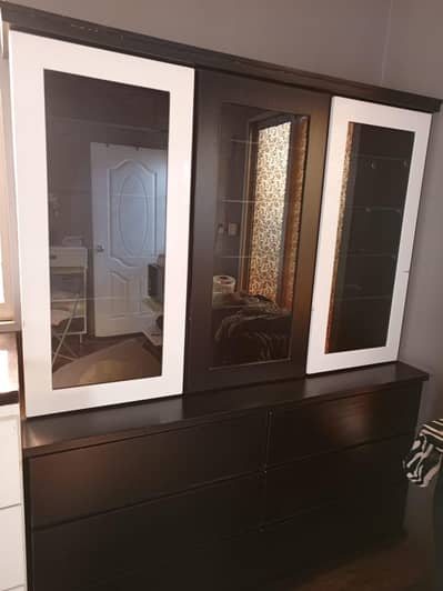 Crockery Divider Showcase for Sale