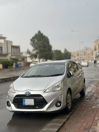 Toyota aqua S