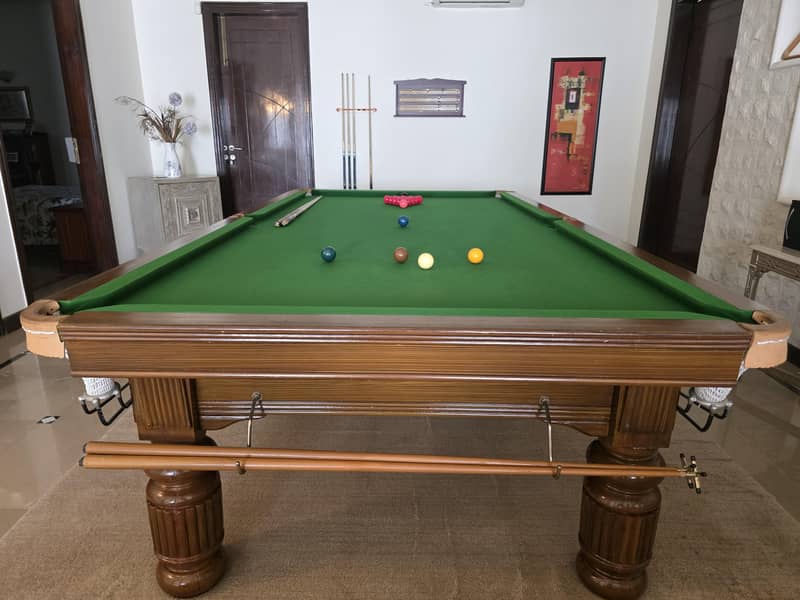Snooker Table 0