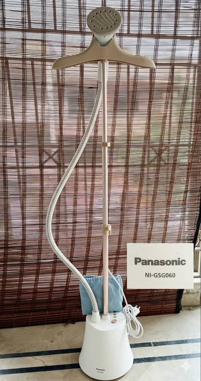 Panasonic Vertical Standing Steamer NI-GSG060 - Barely Used
