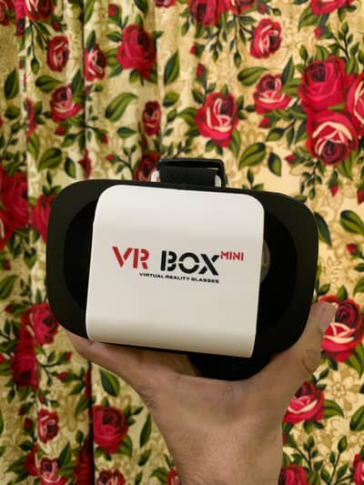 MINI VR GLASSES WITH REMOTE