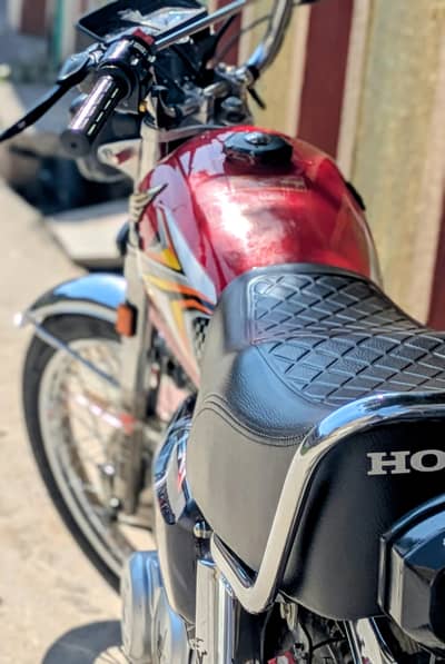 honda 125 17 model for sale. 03175327690 whatsapp