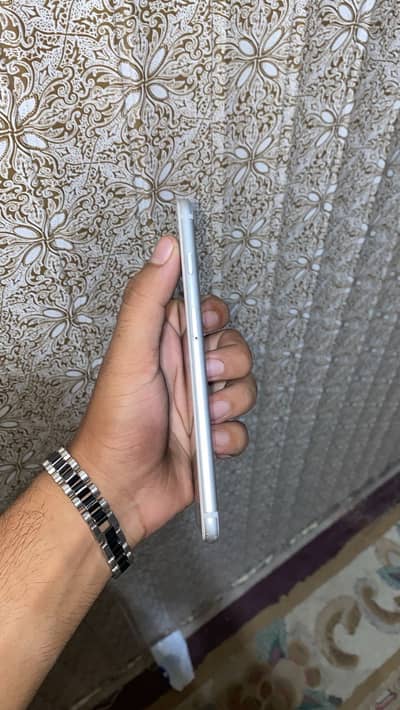 PTA approved iPhone 7 Plus 32GB