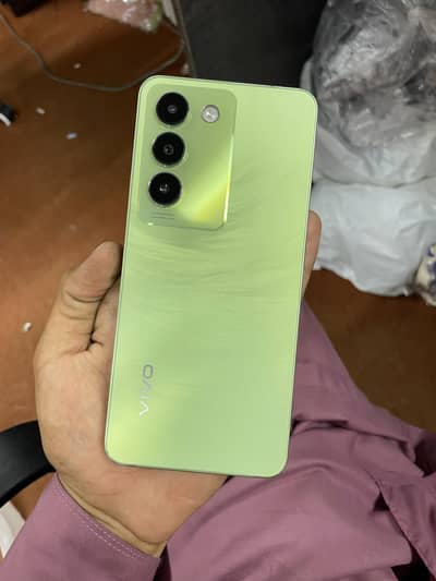 Vivo y100 8/256