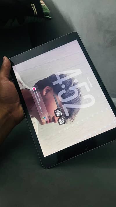 i pad 9 gen 64gb 10 inch with box
