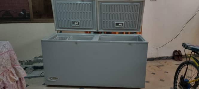 Urgent freezer for sale