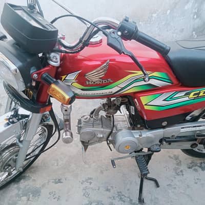 Honda CD motorcycle 2022/23Good condition only call no sms 03077088988
