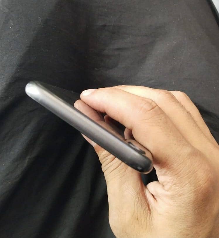 iPhone 8 4