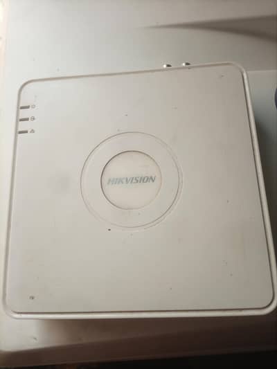 (item) CCTV DVR  4 channel  colour white  condition used