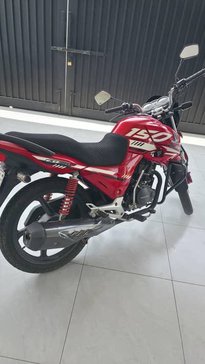 Honda CB 150f