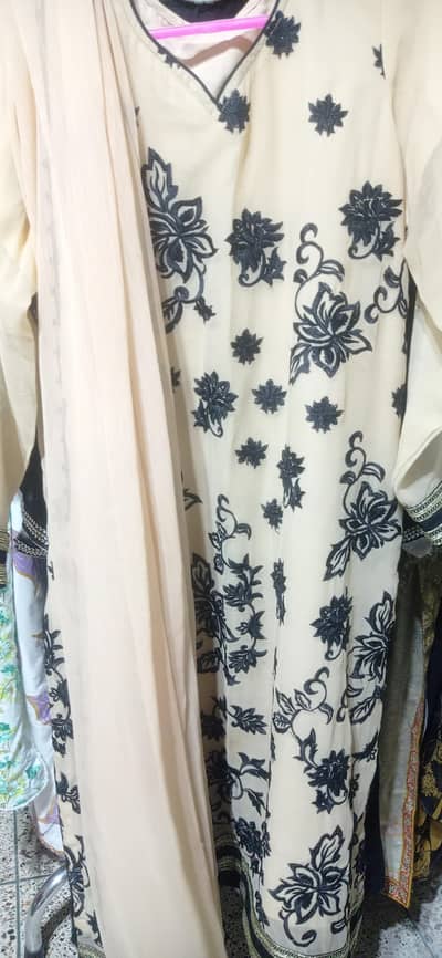 Preloved fancy dresses  like new.