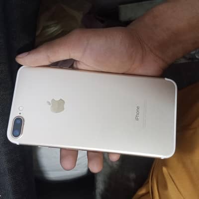 7plus 128 gb  screacht less phone