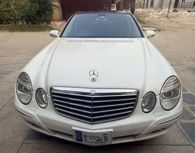 Mercedes Benz E320 AVANTGRADE with PANAROMIC ROOF