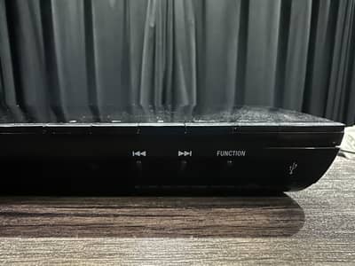 Sony 5.1 Channel 3D BluRay Home Theater System With Speakers Full Set
