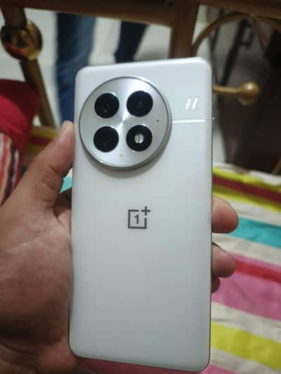 OnePlus 13  16/512 original charger & box