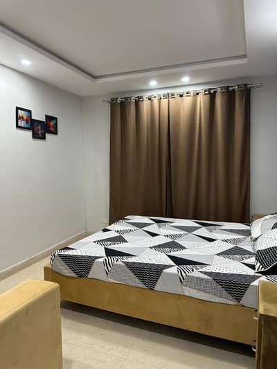 fully furnish apartment for rent per day weekly available