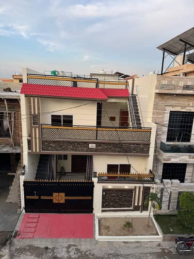Old 5 Marla House for sale