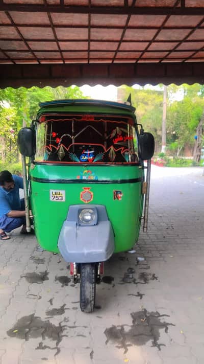 urgent sale full new rikshaw h koi msla nhi h